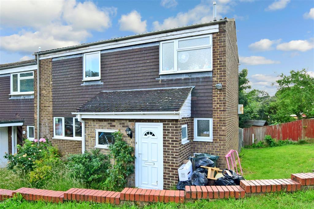 Rothbrook Drive, Kennington, Ashford, Kent 3 bed end of terrace house
