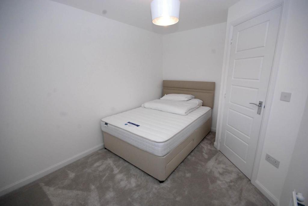 Rear Bedroom