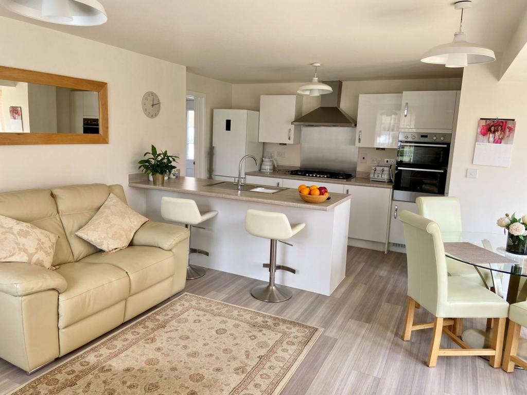 Kitchen/family rooom