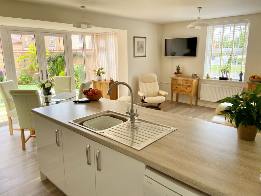 Kitchen/family room