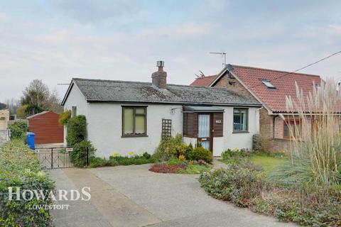 378 Beccles Road, Carlton Colville, Lowestoft, NR33 8HN