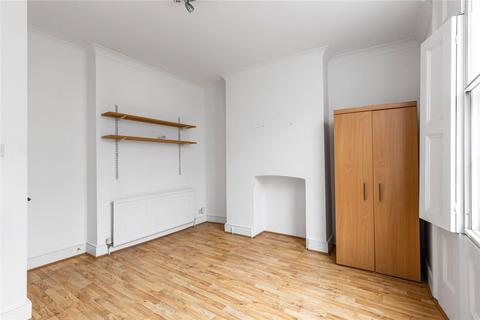 Studio to rent, New North Road, Islington, London, N1