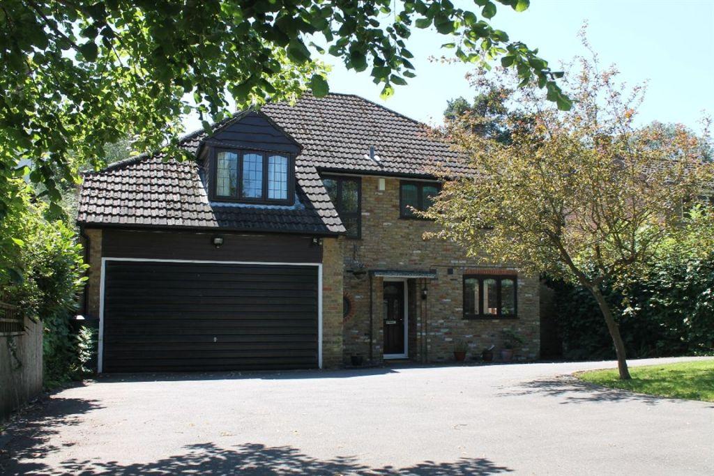 Heathfield Road, High HP12 5 bed detached house £2,995 pcm
