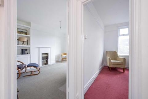 12 Malden Hill Gardens, New Malden, KT3 4HS