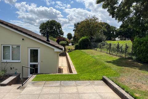 10 Perrys Gardens, West Hill, Ottery St Mary, EX11 1XA