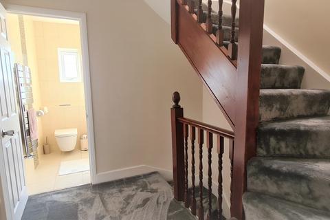 30 Bohun Grove, Barnet, EN4 8UA