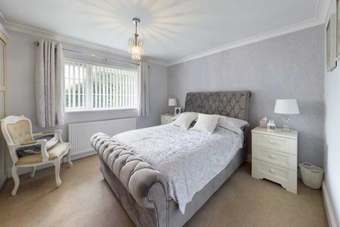 37 Bennetts End Close, Hemel Hempstead, HP3 8DT