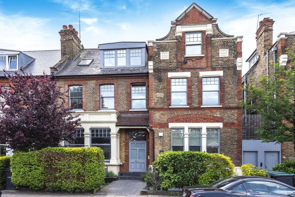 Rokesly Avenue, Crouch End 3 bed flat £950,000
