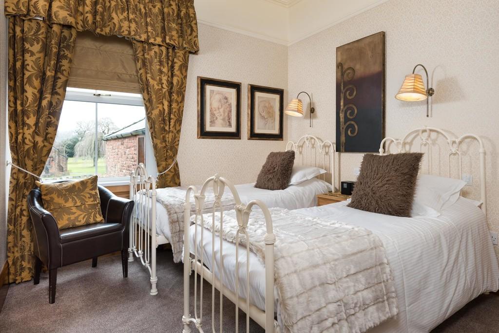 Twin Bedroom