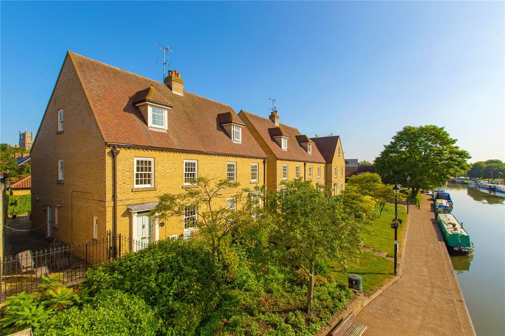 Annesdale, Ely, Cambridgeshire, CB7 5 bed semidetached house £925,000