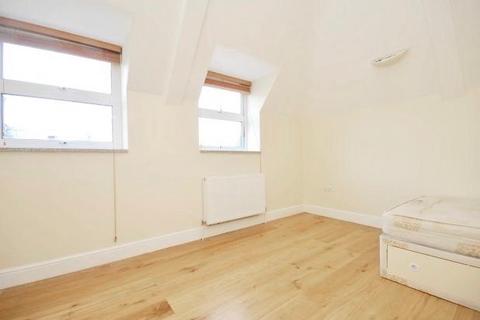 2 bedroom apartment to rent, High Street, Hornsey, London, N8