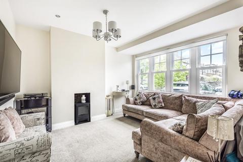 21 Carlyle Avenue, Bromley, BR1 2RB