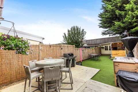 21 Carlyle Avenue, Bromley, BR1 2RB