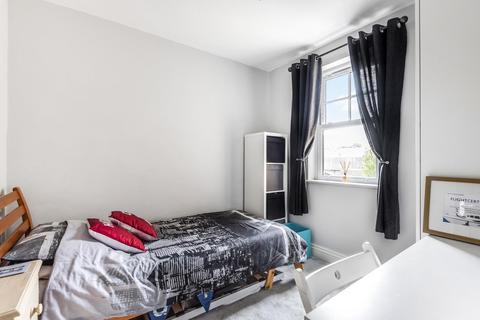 21 Carlyle Avenue, Bromley, BR1 2RB