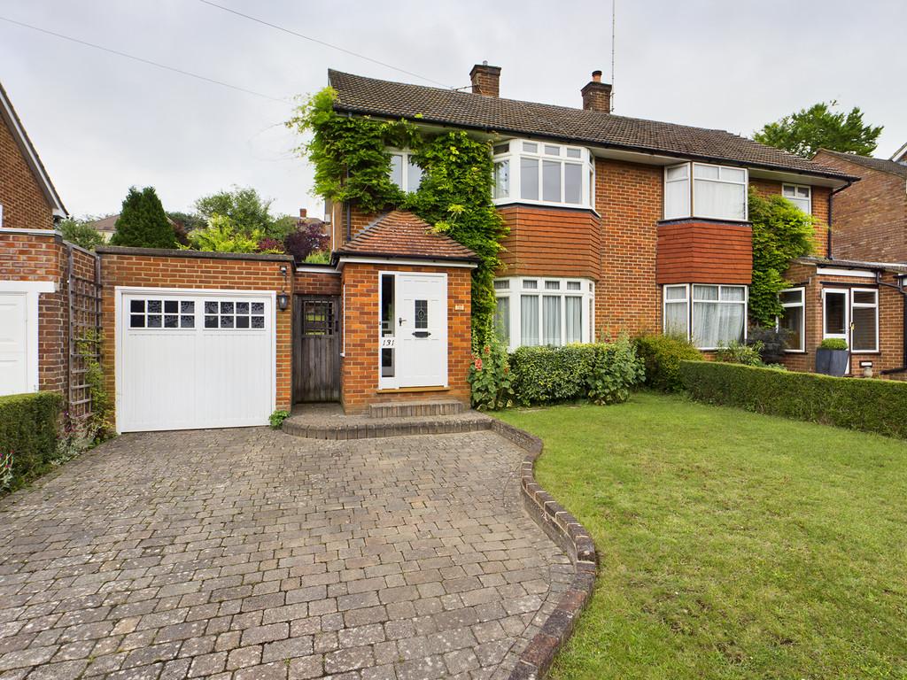 Mitchley Avenue, South Croydon 3 bed semi-detached house - £550,000