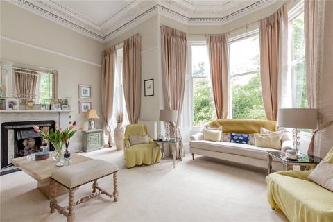 5 Dean Park Crescent, Edinburgh, EH4 1PN