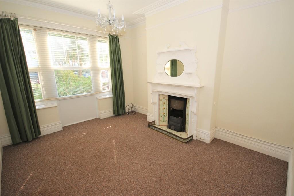 Heol Don, Whitchurch, Cardiff 4 bed semidetached house £650,000