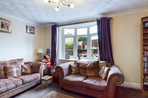 31 Calgary Crescent, Burton-on-trent, DE15 0PE