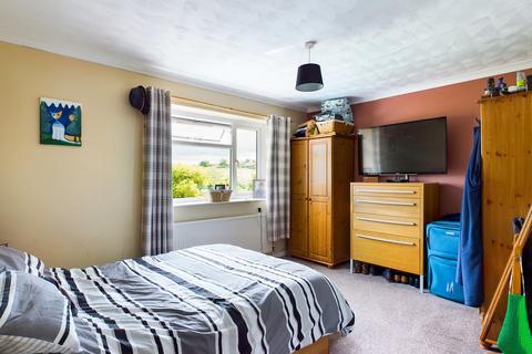 31 Calgary Crescent, Burton-on-trent, DE15 0PE