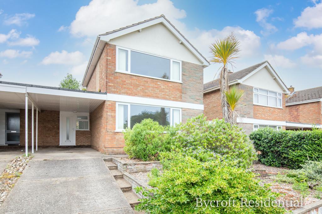 Cherry Road, Gorleston 2 bed link detached house £230,000