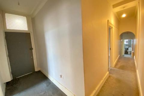 3 bedroom apartment to rent, London Road,