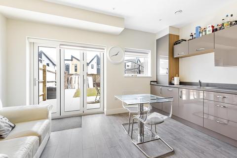 13 Chadwick Place, Ambrosden, Bicester, OX25 2BG