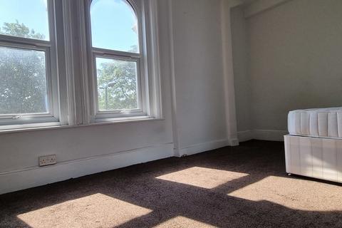 5 bedroom flat share to rent, Old Kent Road, London SE1