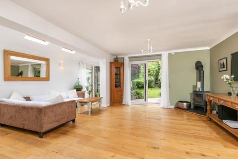 41 Harrow Down, Winchester, SO22 4LZ