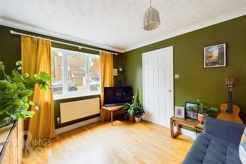 3 bedroom semi-detached house for sale, Burgess Way, Brooke, Norwich