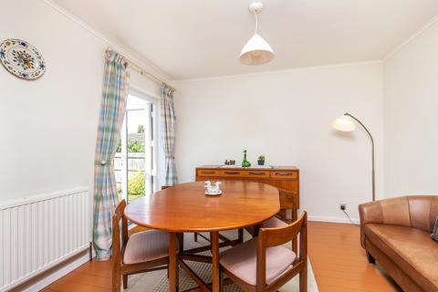 3 Beech Close, Winchester, SO22 4JY