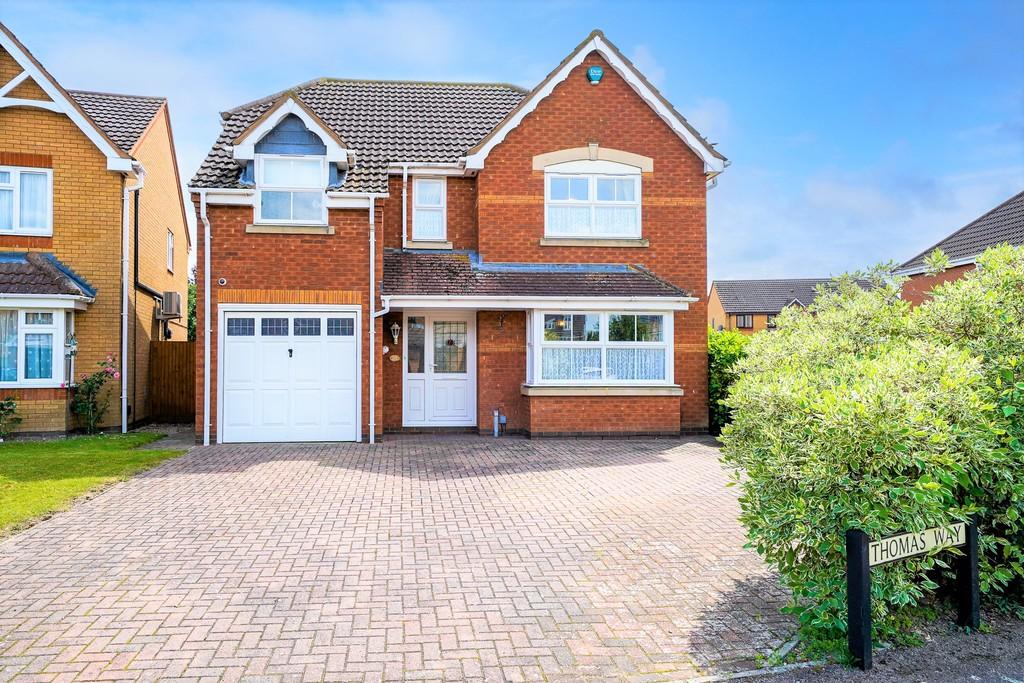Thomas Way, Royston 4 bed detached house £525,000