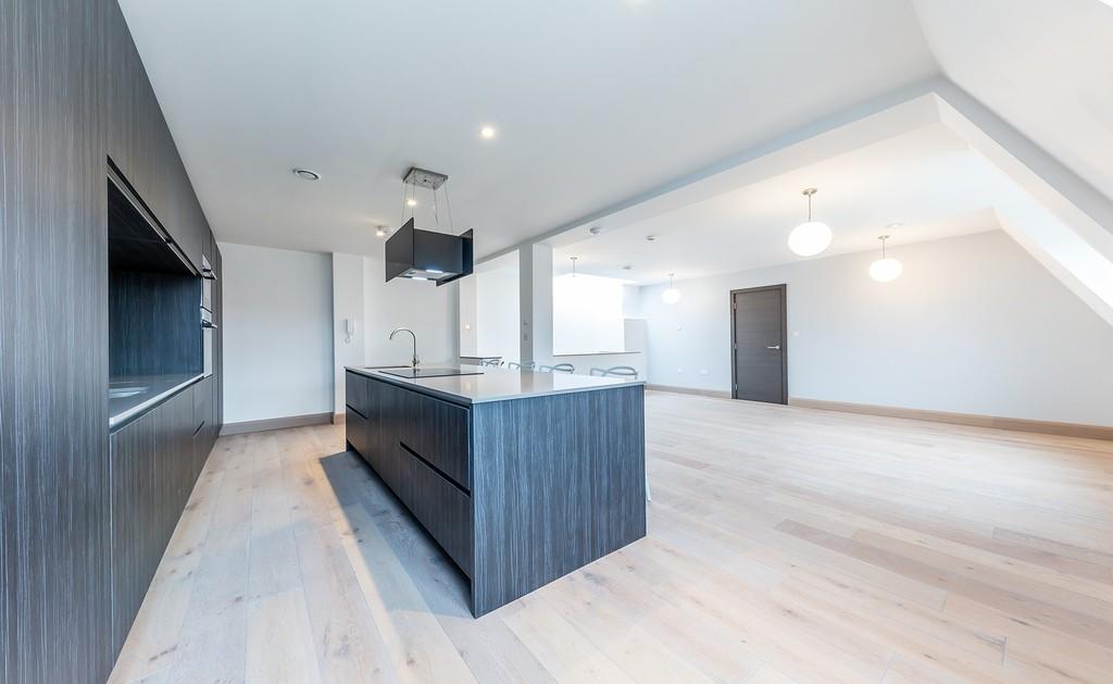 Twyford Avenue, Muswell Hill, London 3 bed apartment £3,100 pcm (£715 pw)