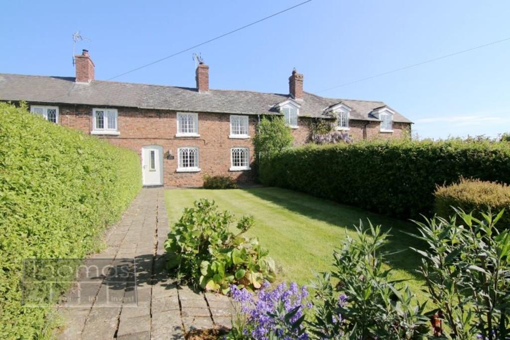 Crewe Lane South, Crewe By Farndon, CH3 2 bed terraced house £215,000