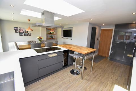14 Arthurs Lane, Hambleton, Poulton-le-fylde, FY6 9AT