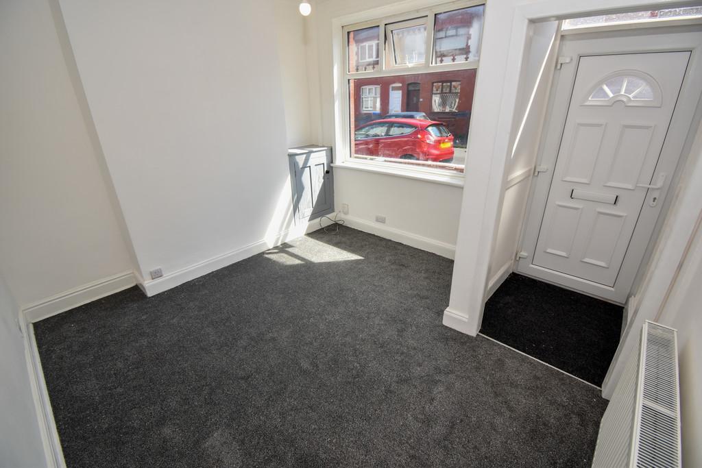 Newcastle Avenue, Blackpool, FY3 2 bed terraced house £90,000