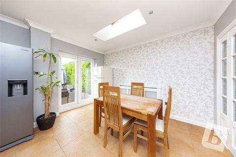 75 Birkbeck Road, Romford, RM7 0QR