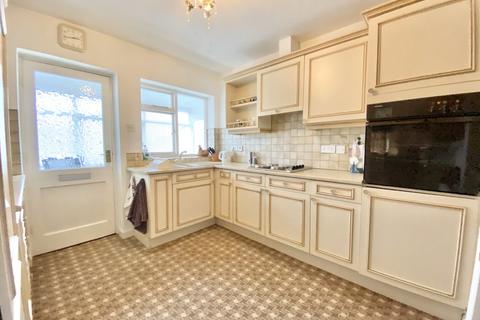 2 Ashleigh Drive, Beeford, Driffield, YO25 8AU