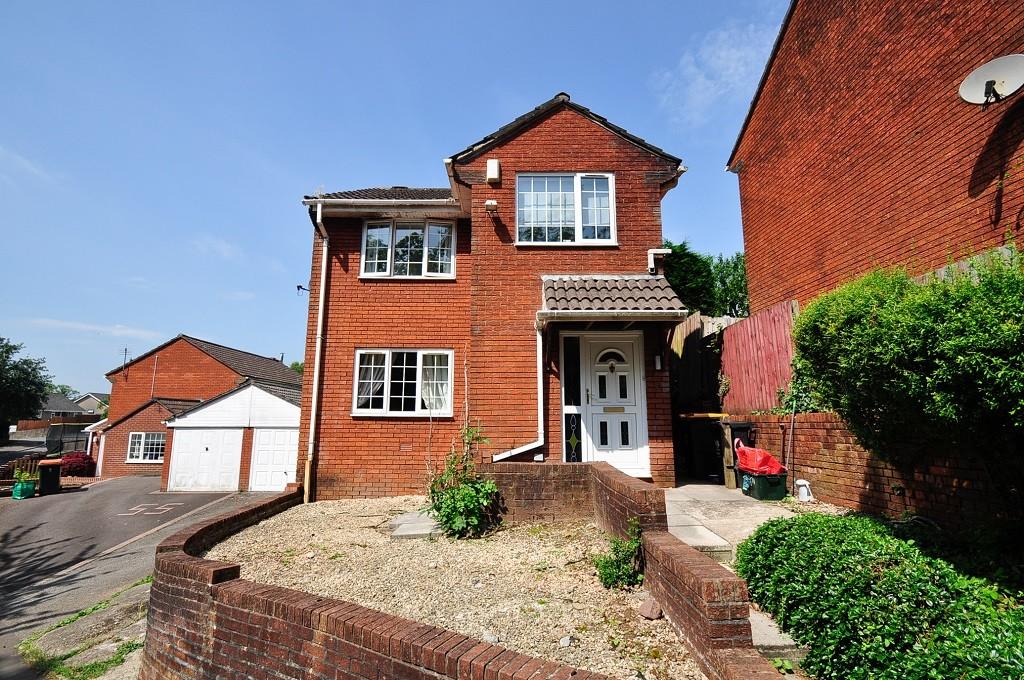 Cwmcwddy Drive, Bassaleg 3 bed detached house £260,000