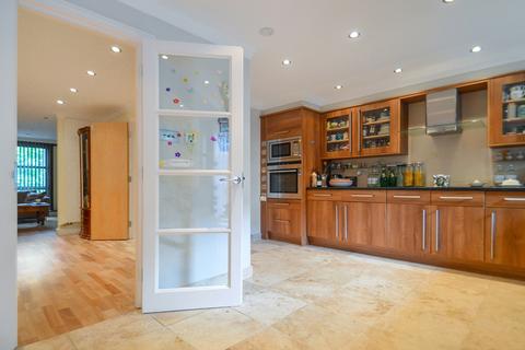 21 Ropemakers Fields, London, E14 8BX