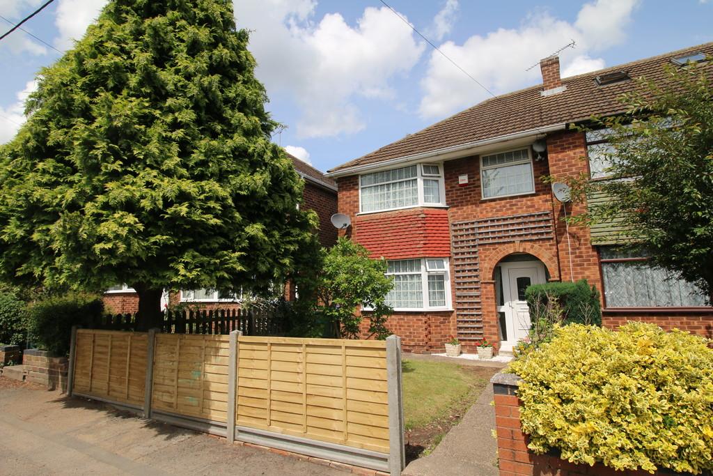 Potters Green Road, Coventry 3 bed end of terrace house £229,950