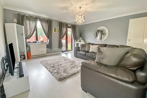 30 Caversham Avenue, Shoeburyness, Southend-on-sea, SS3 8TY