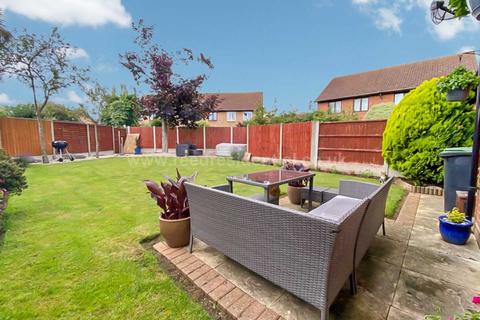30 Caversham Avenue, Shoeburyness, Southend-on-sea, SS3 8TY