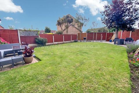 30 Caversham Avenue, Shoeburyness, Southend-on-sea, SS3 8TY