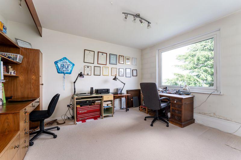Bedroom/office