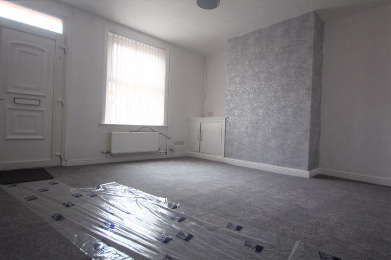 Blanche Street, Rochdale 2 bed terraced house £595 pcm (£137 pw)