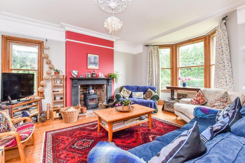 Fluin Lane, Frodsham, Cheshire 5 bed semidetached house £575,000