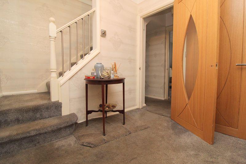 Hunts Cross Avenue, Liverpool 3 bed semidetached house £290,000