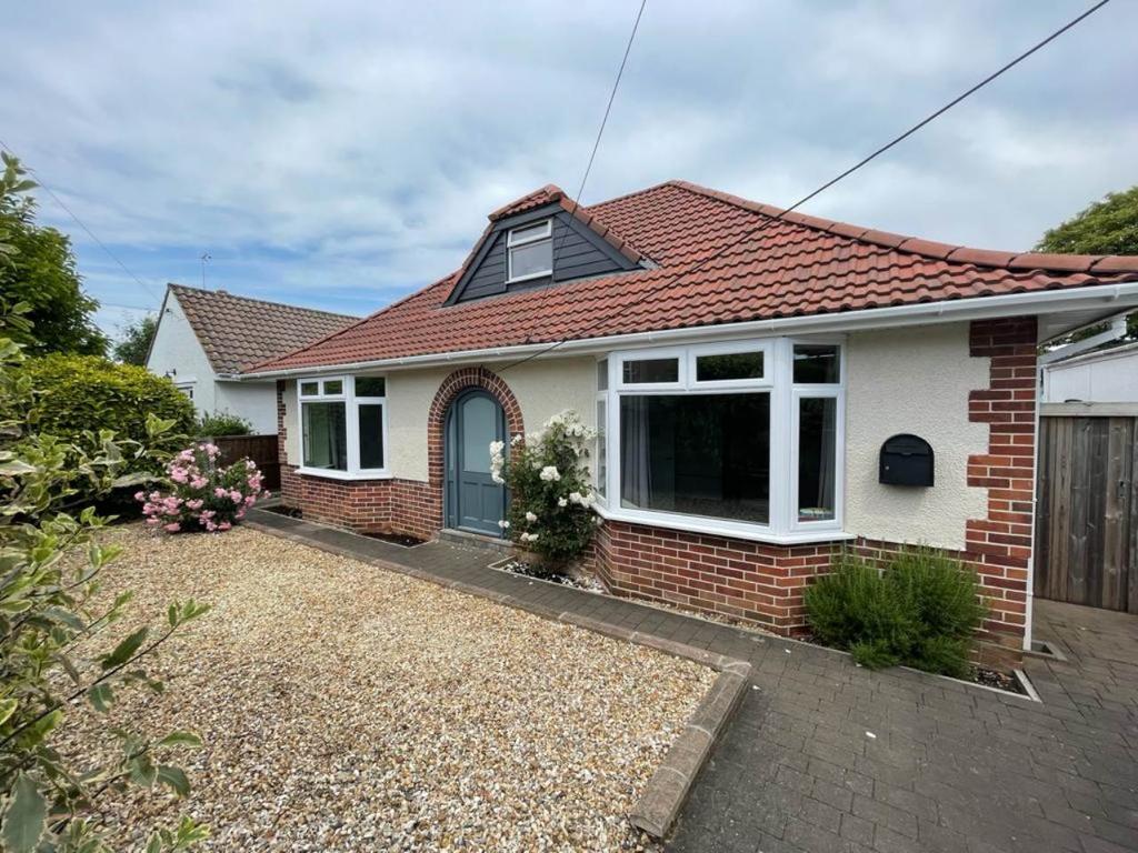 Worlebury Close, Worlebury, WestonsuperMare 4 bed detached house £