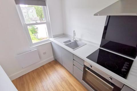 2 bedroom apartment to rent, First Avenue, Sherwood Rise, Nottingham, NG7 6JL