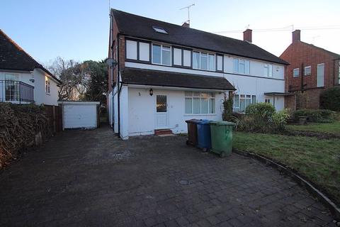 4 bedroom semi-detached house to rent, Evelyn Drive, Pinner